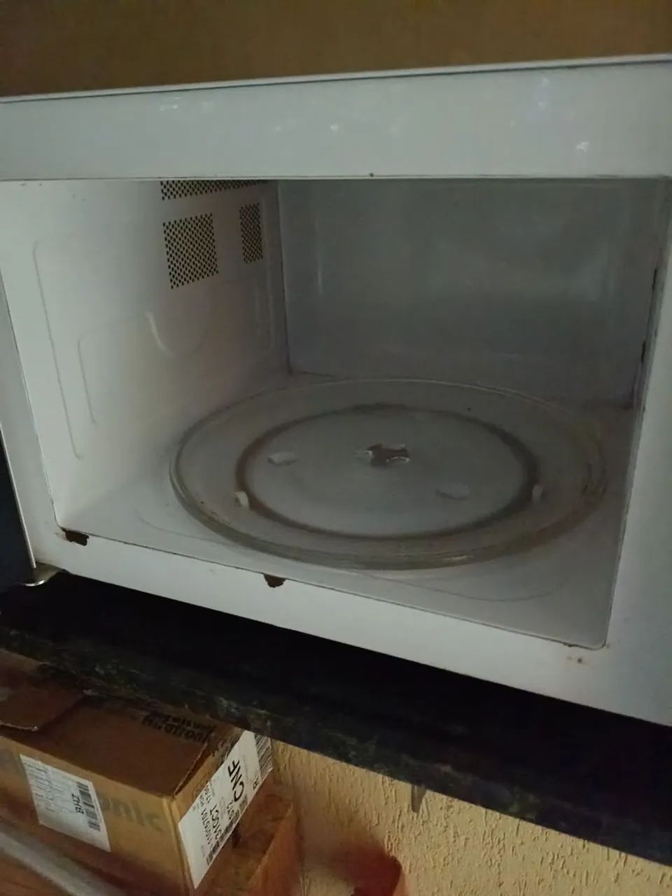 Vendo microondas 40 litros 