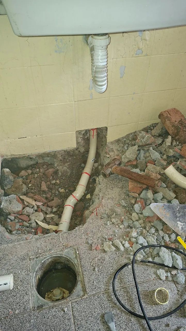 Bombeiro hidráulico e caça vazamentos dezetupidora  - Foto 3