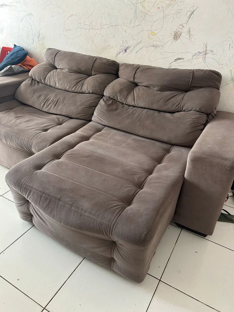 Sofá de 3 lugares retrátil 