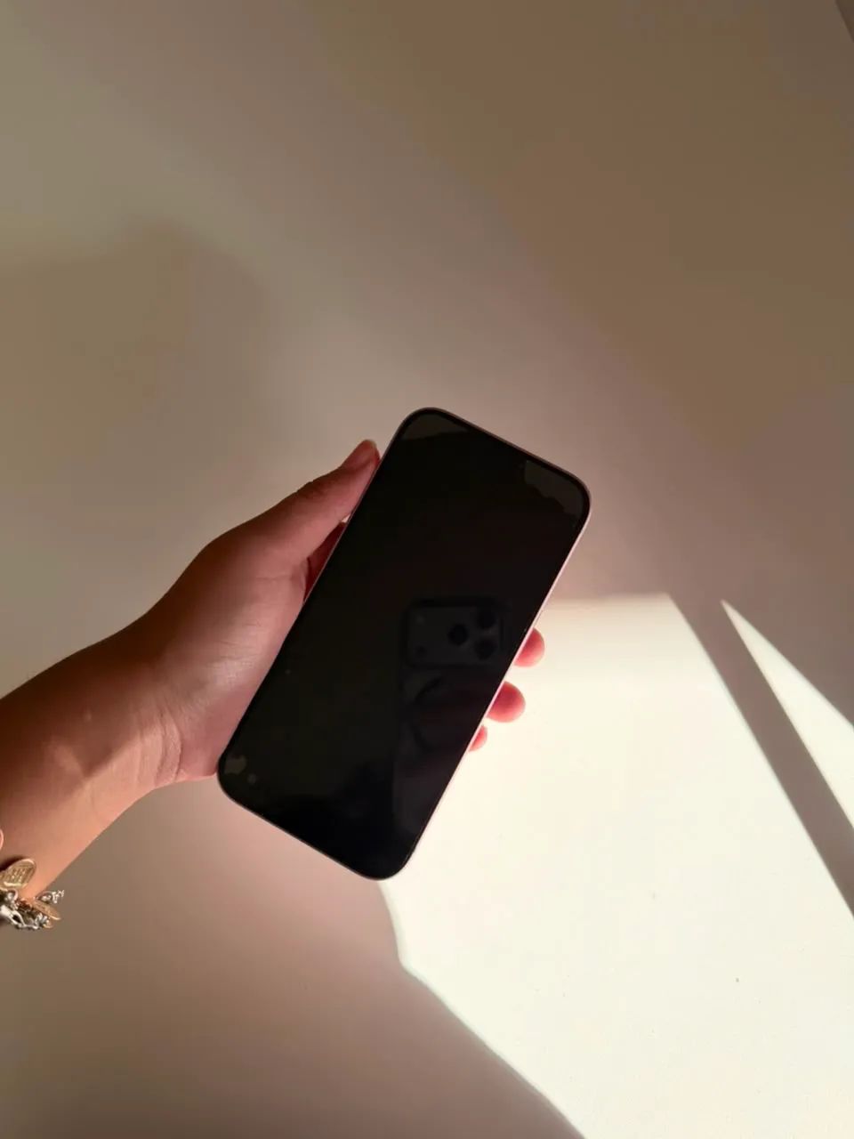 iPhone 15- 131,9GB - Foto 3