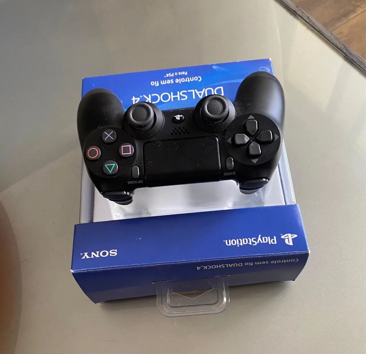 Controle PS4 novíssimo 