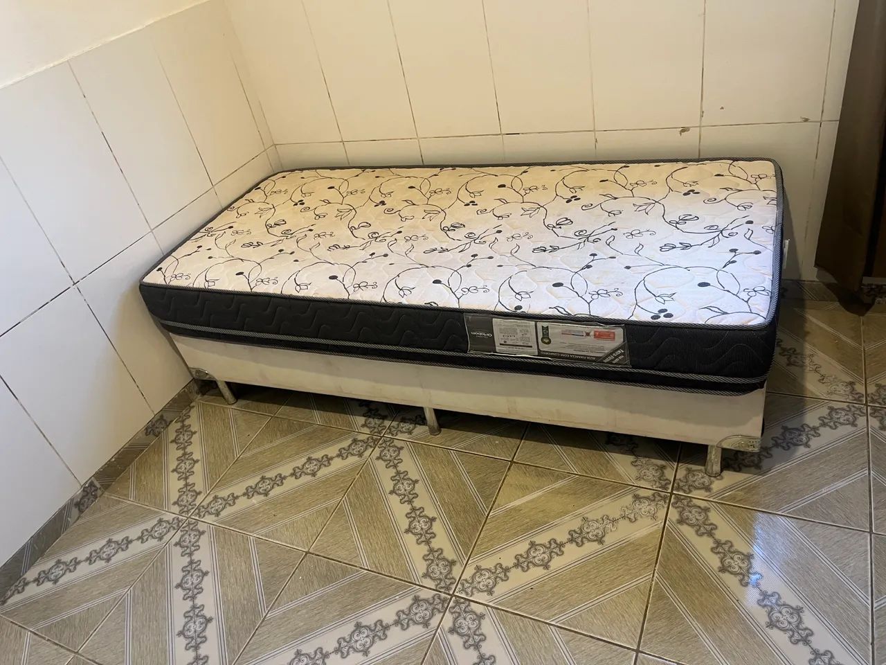 cama de solteiro pouco usada - Foto 2