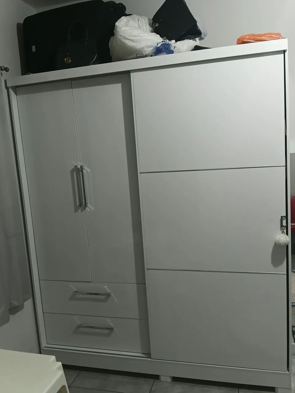 Guarda roupa 400 reais