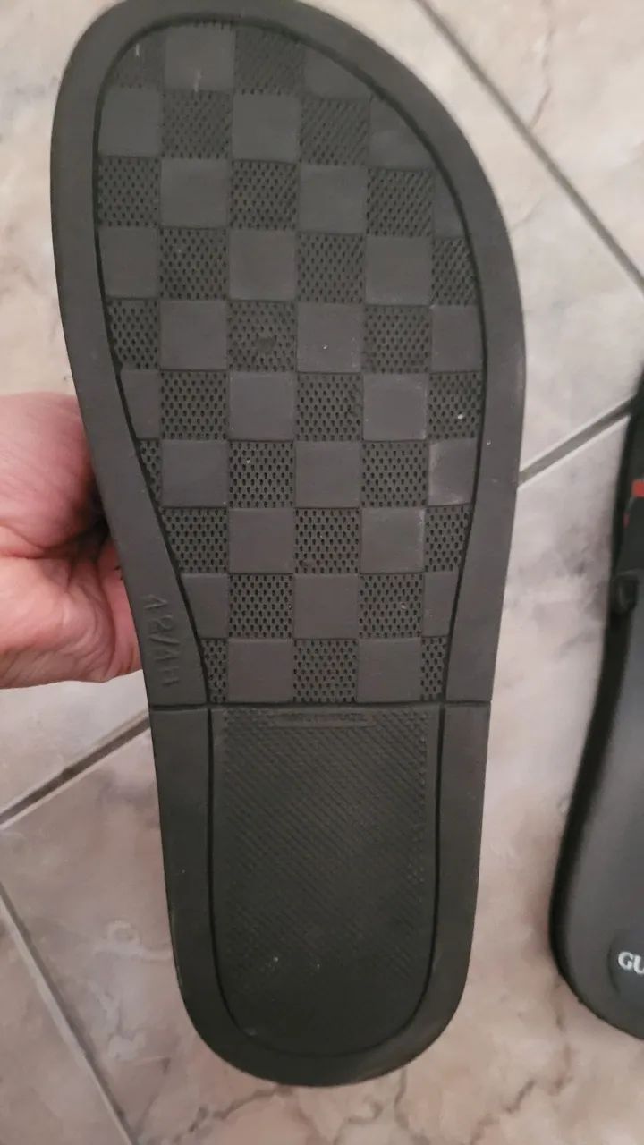 Chinelo nuvem novo Gucci - Foto 2