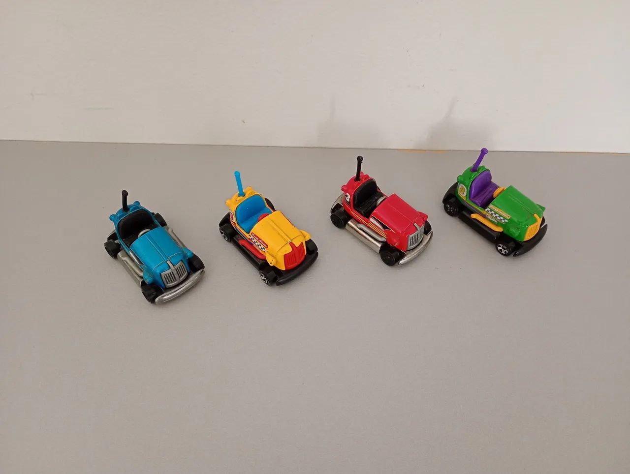 Carros Hotwheels - Bate Bate - Foto 4