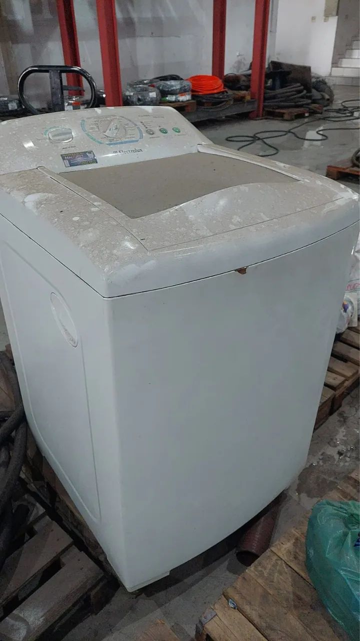 Vende-se duas máquinas de lavar 