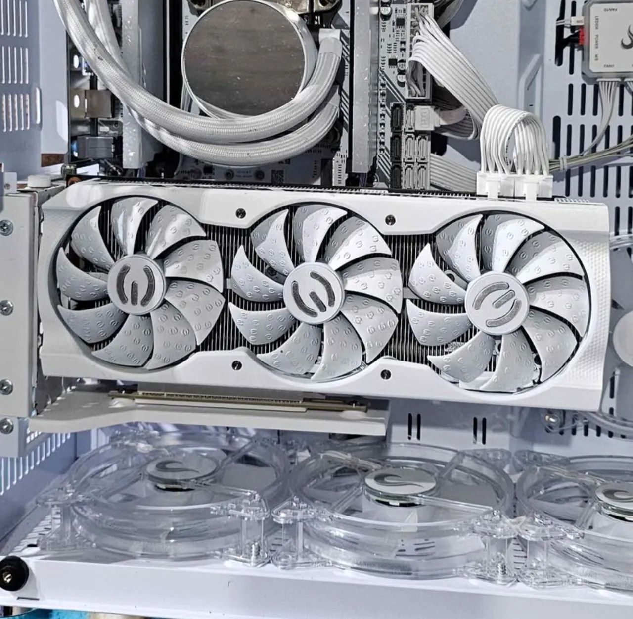 RTX 3070 EVGA XC3 White