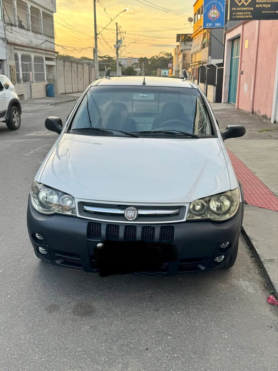 Fiat Strada 2012