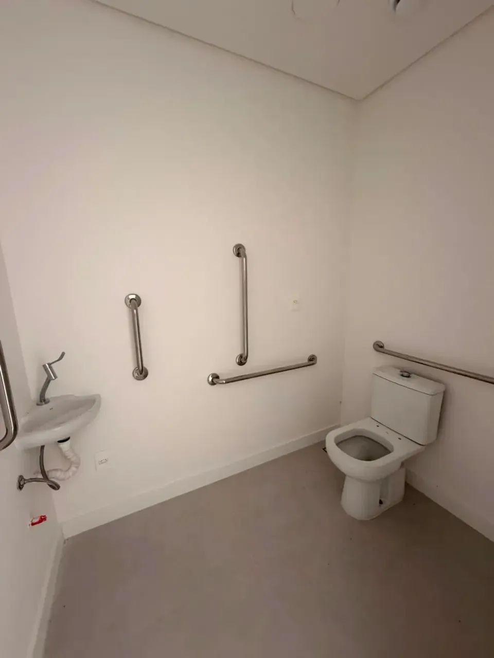 Alugo Sala Comercial Nova  -  Jurerê - Florianópolis - SC - Foto 4