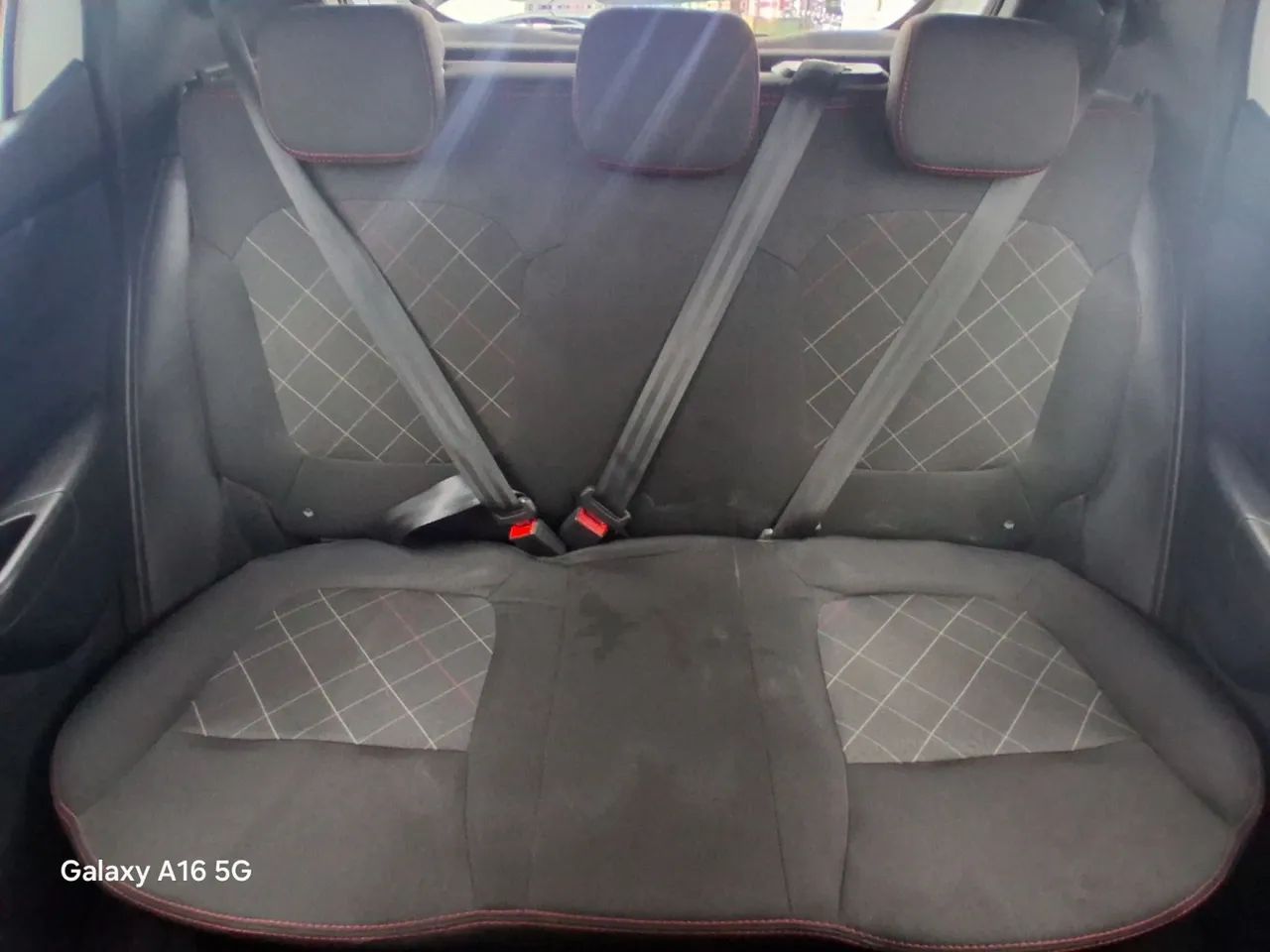 Renault Kwid 1.0 Zen, foto 16 de 18