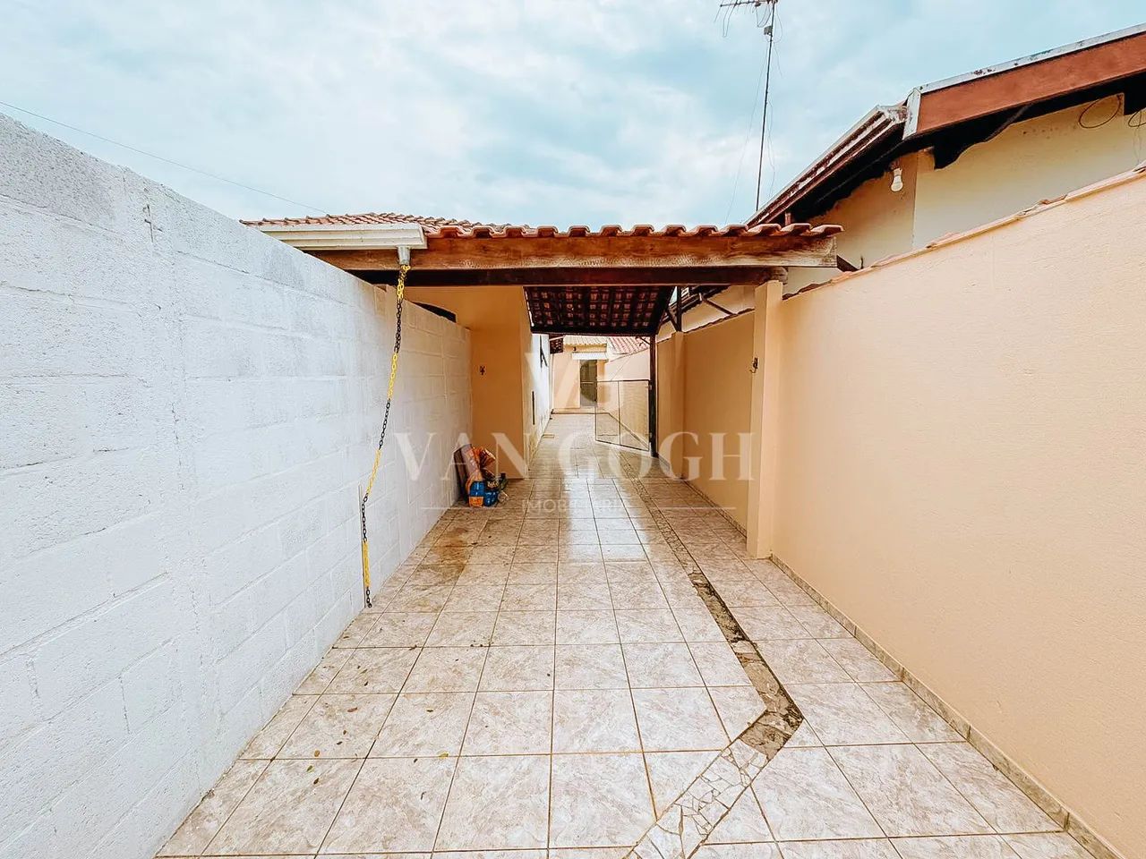 Casa com 2 Dormitórios no Residencial Groot em Holambra - Foto 2