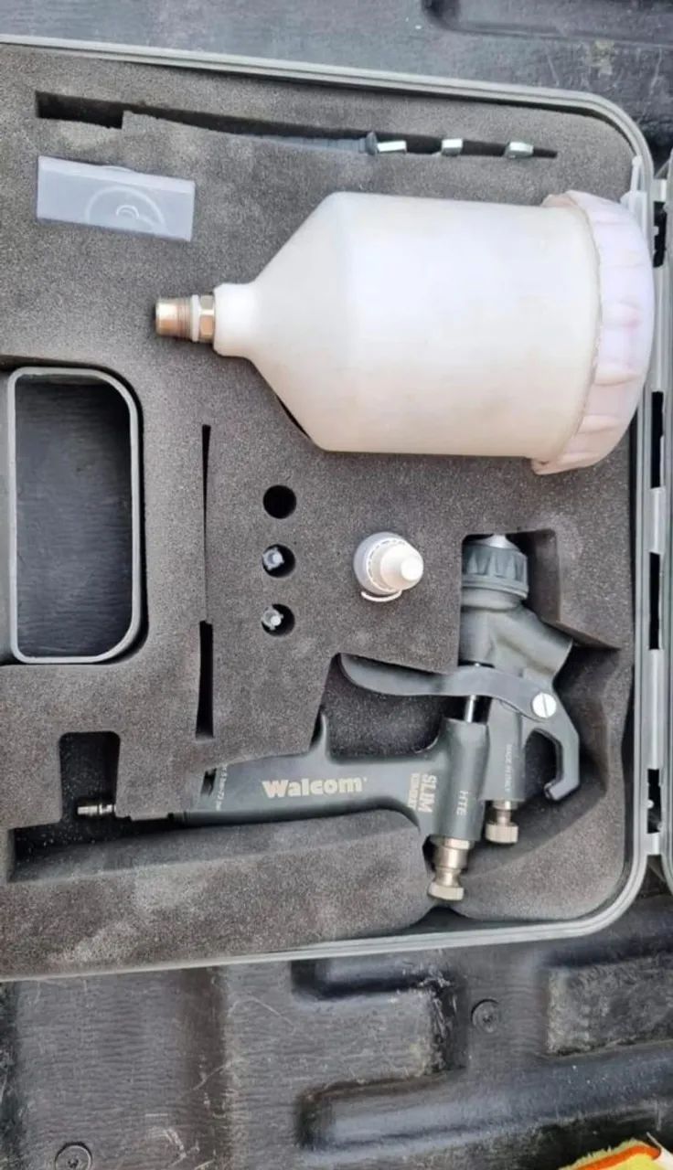 PISTOLA DE PINTURA WALCOM 1.3 SLIM KOMBAT COM MALETA E ACESSÓRIOS