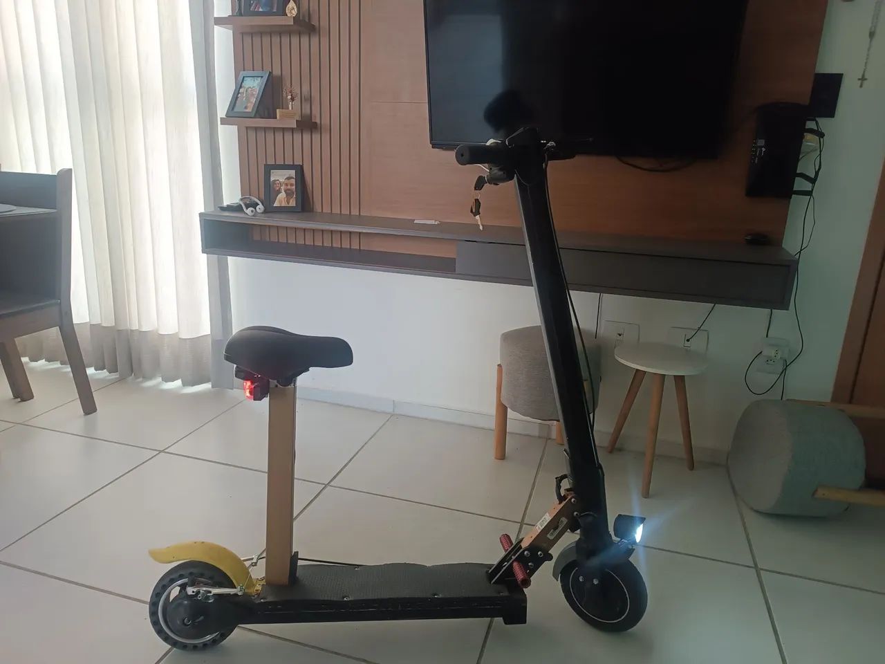 Patinete elétrico com banco