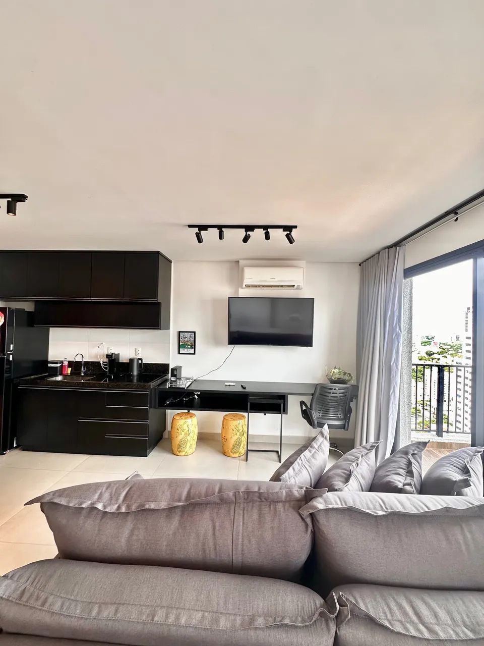 Studio à venda com 42 m2, Setor Bueno, Goiânia, GO.