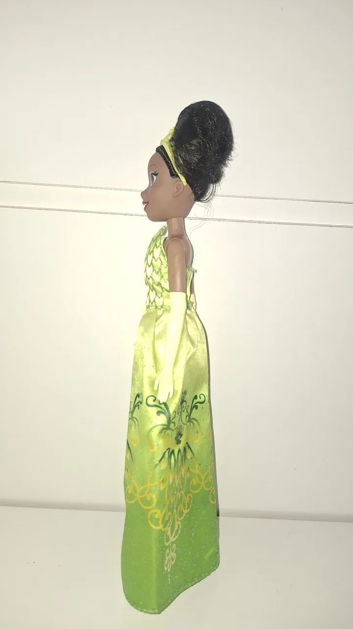 Boneca disney Tiana a princesa e o sapo - Foto 5