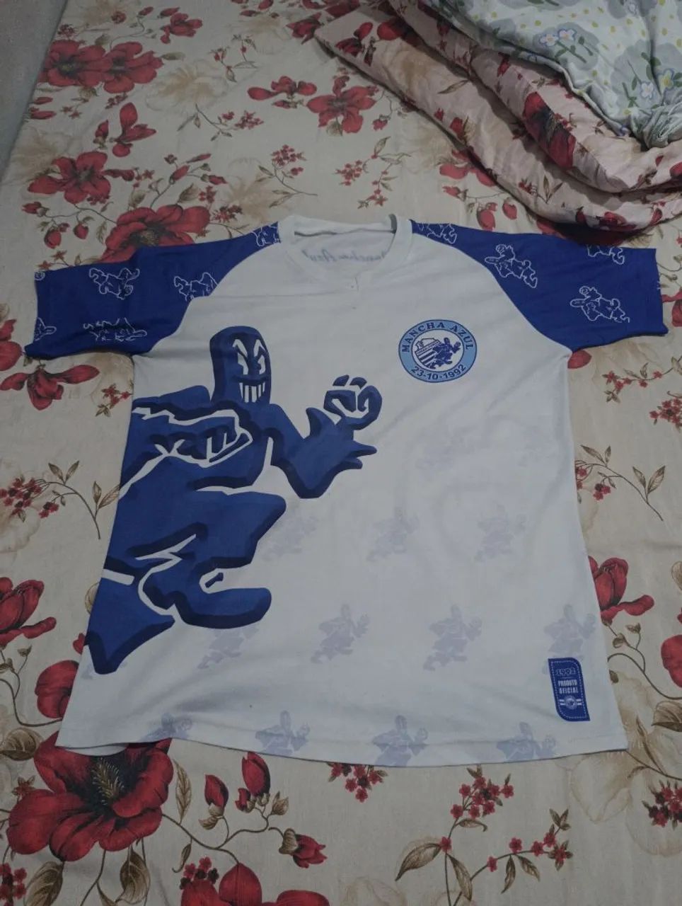 Camisa mancha azul de 2020 (eu acho)