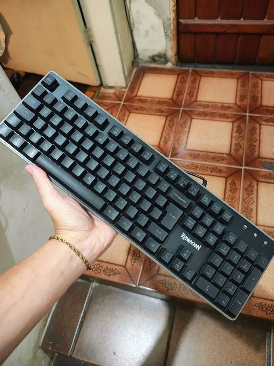 KIT RED DRAGON - TECLADO DYLUS 2 E MOUSE COBRA M711 - Foto 2