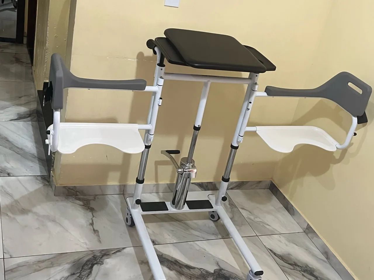 Cadeira de Transferência - 130 Kg