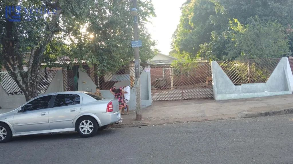 Terreno à venda em Maringá, Conjunto Habitacional Requião, com 414 m² - Foto 2