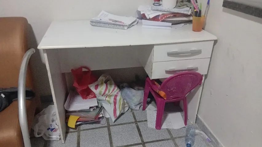 Escrivaninha *4 - Foto 2