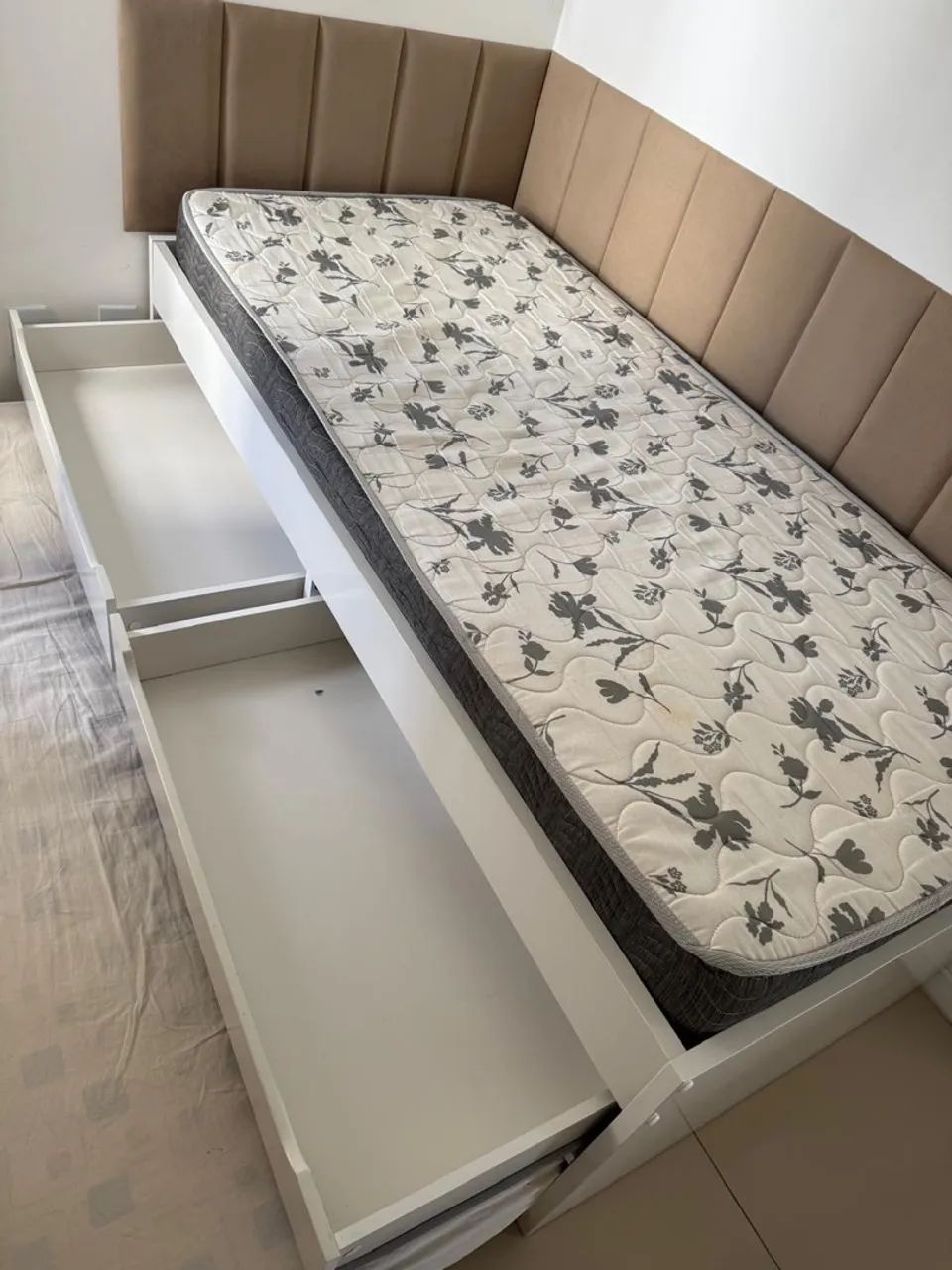 Cama de solteiro com cama auxiliar. - Foto 2