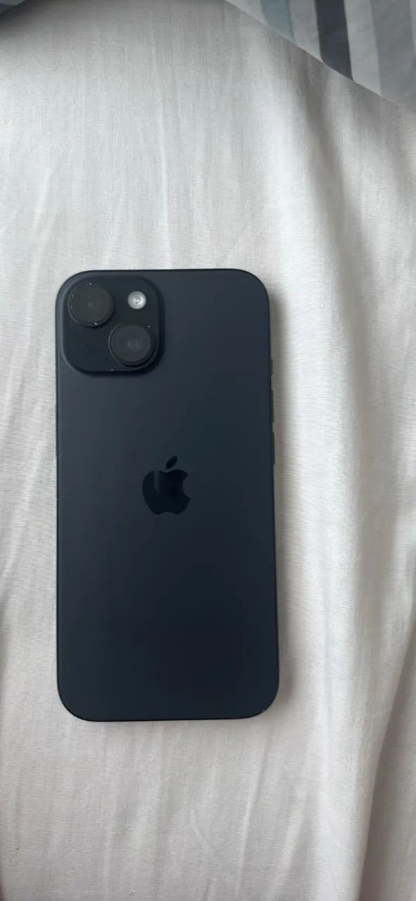 iPhone 15 com nota fiscal e garantia até dezembro