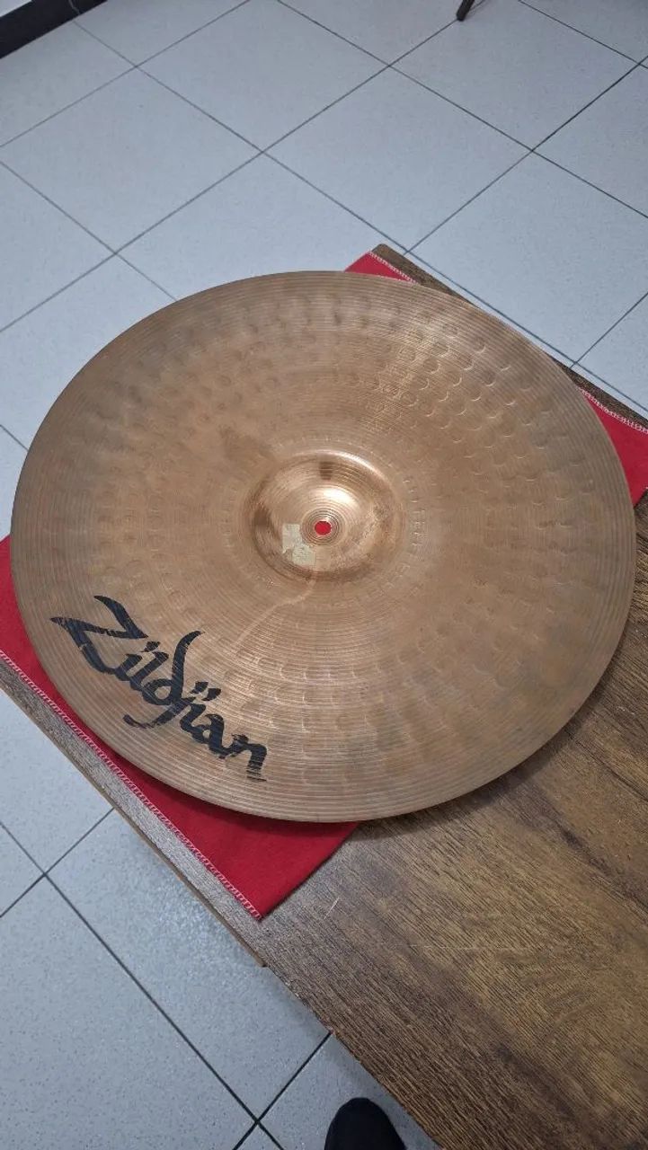 Prato Crash Zildjian 18' ZHT 