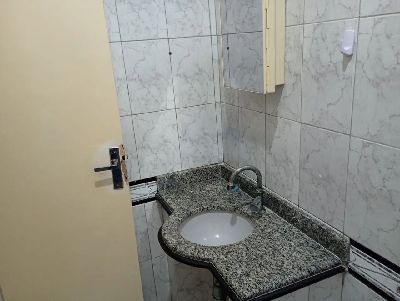 Casa linda e ampla no JK  - Foto 5