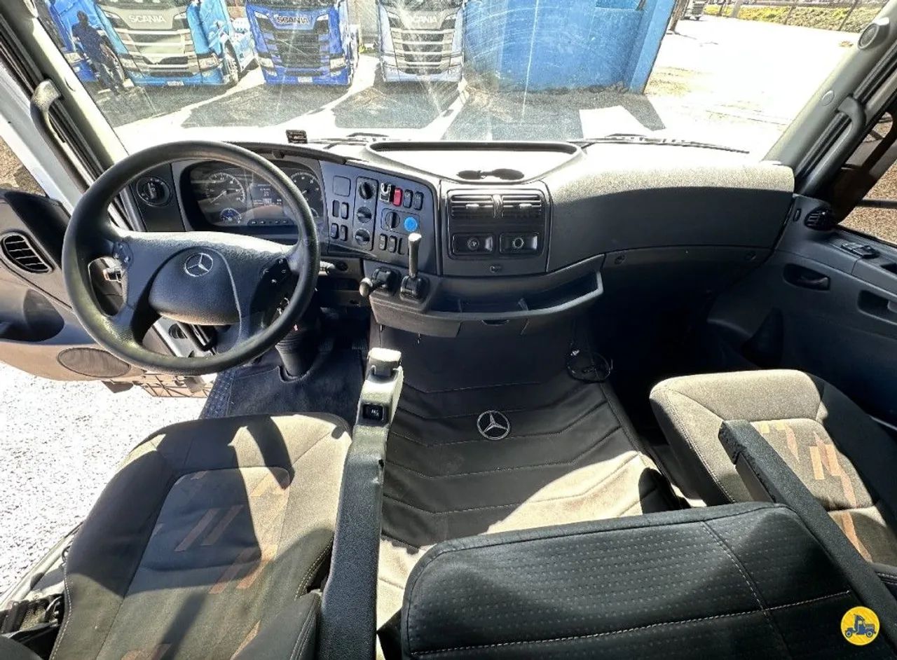 MB AXOR 2544 6X2<br>2019/2019<br>TETO ALTO<br>AUTOMÁTICO - Foto 12