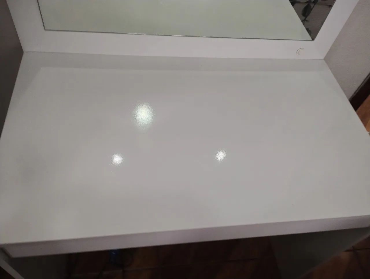 Penteadeira novinha com led - Foto 4