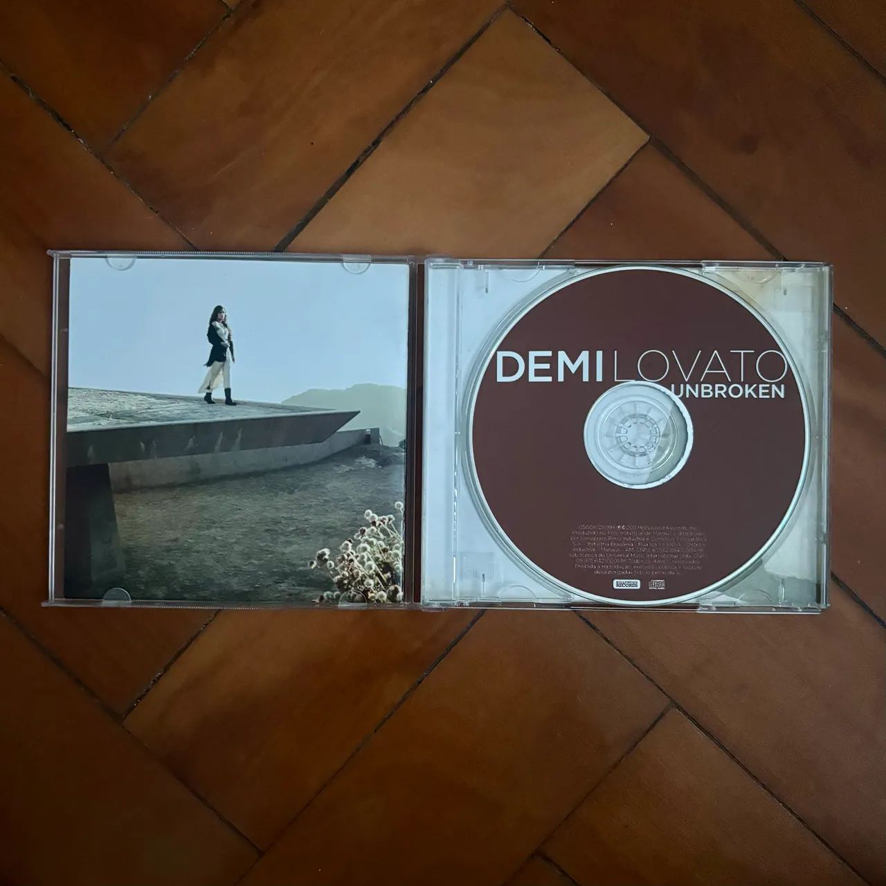 CD Demi Lovato Unbroken - Foto 3
