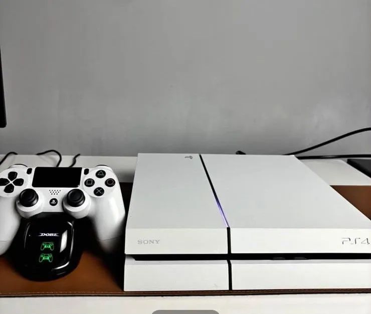 Vendo PS4 FAT 1TB