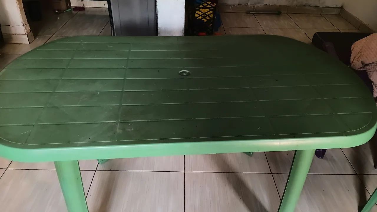 Mesa comprida cm 2 cadeiras
