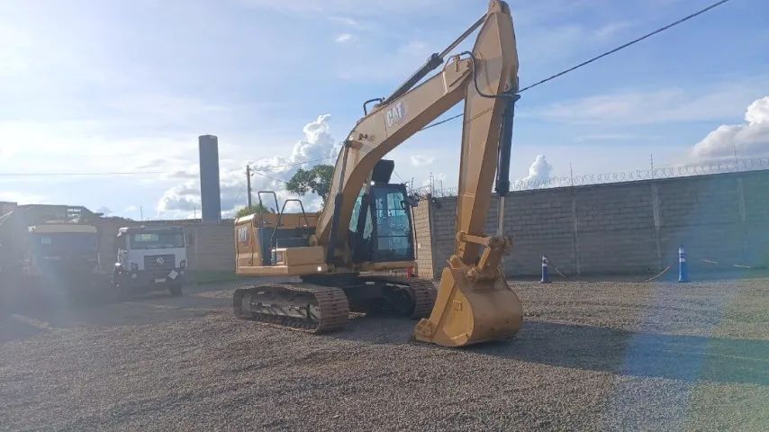 Escavadeira Caterpillar 320GC ano 2021