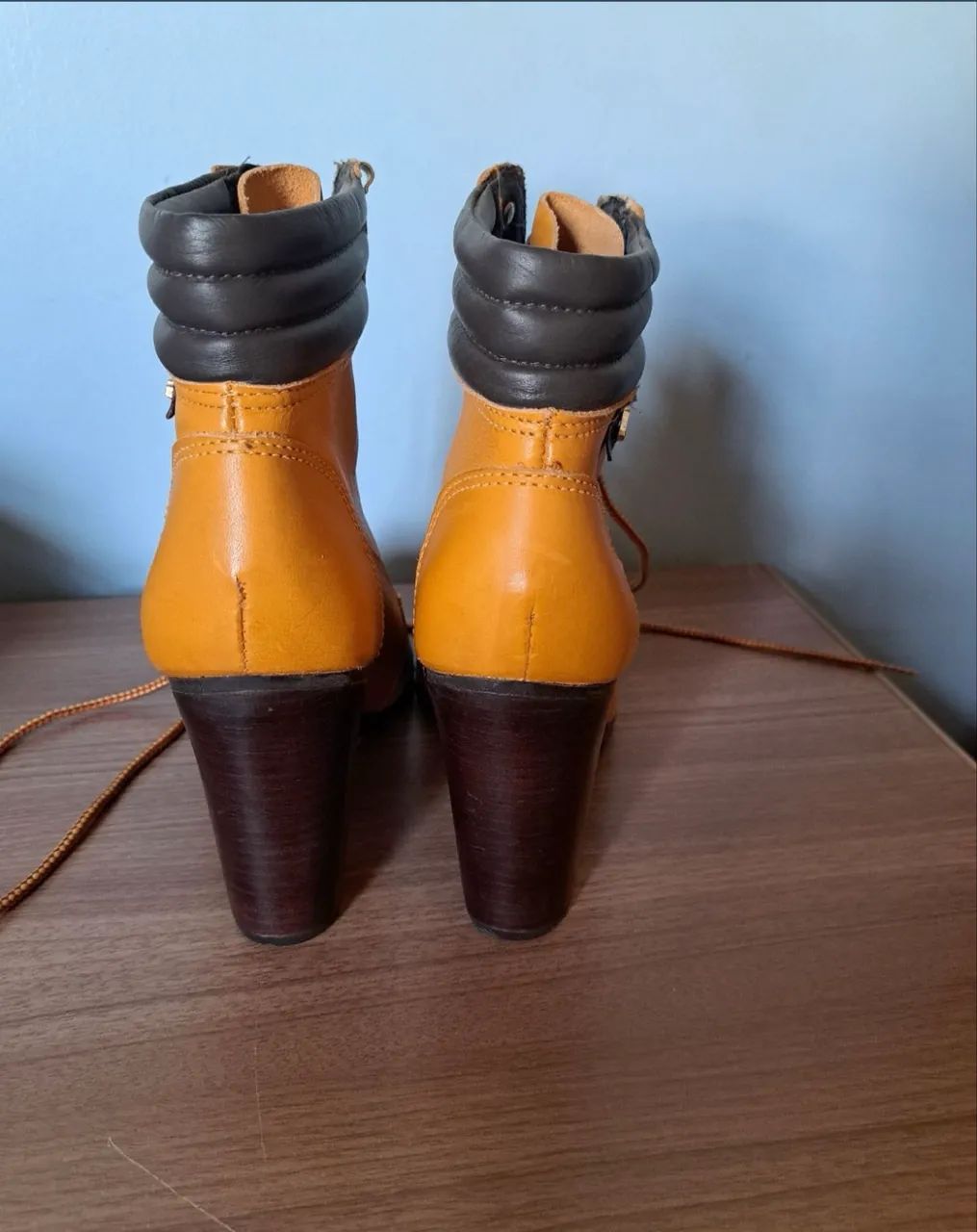 Bota Cravo e Canela caramelo - tamanho 37 - nova - Foto 3