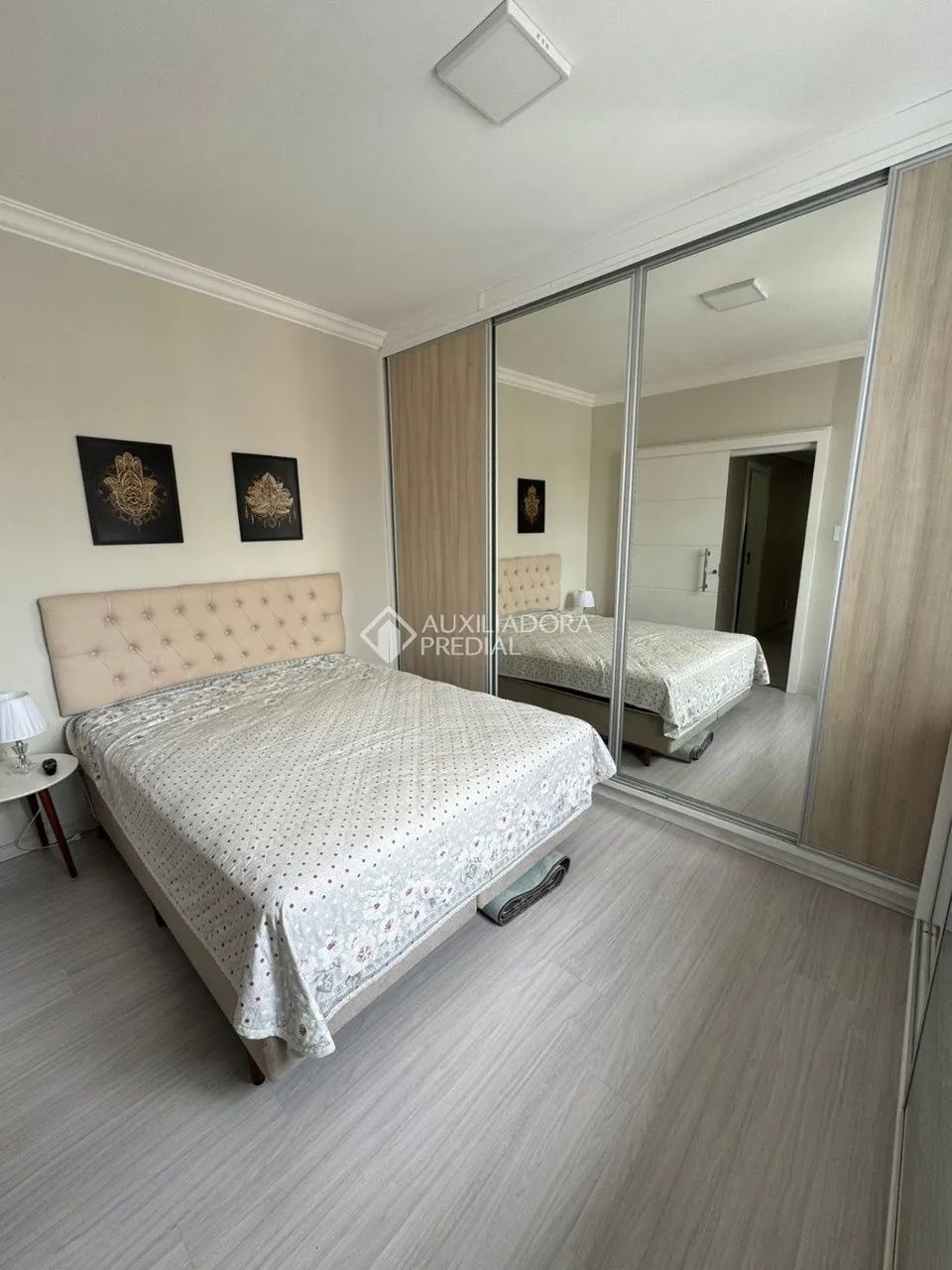 Apartamento mobiliado no Centro de Florianópolis com 2 dormitórios. - Foto 4