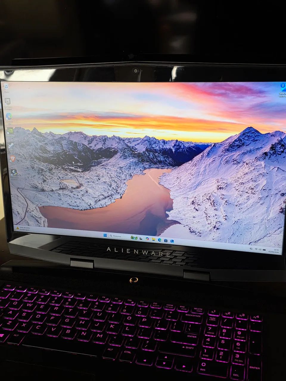 Notebook Alienware - RTX 2070  - Foto 4