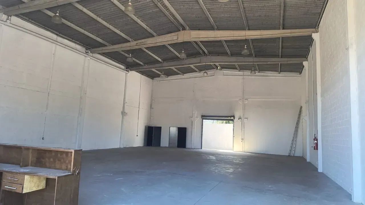 ALUGA-SE GALPÃO NA BR  BARRA NOVA - Foto 4