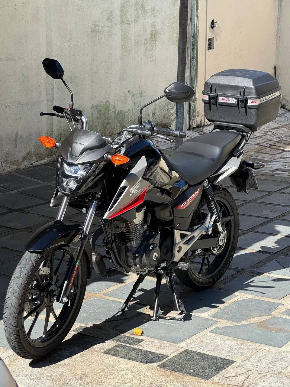 Titan 160 2026