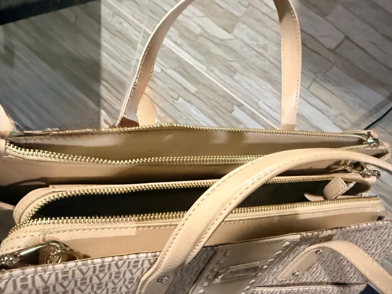 Bolsa Victor Hugo  Babilaz original e nunca usada - Foto 4