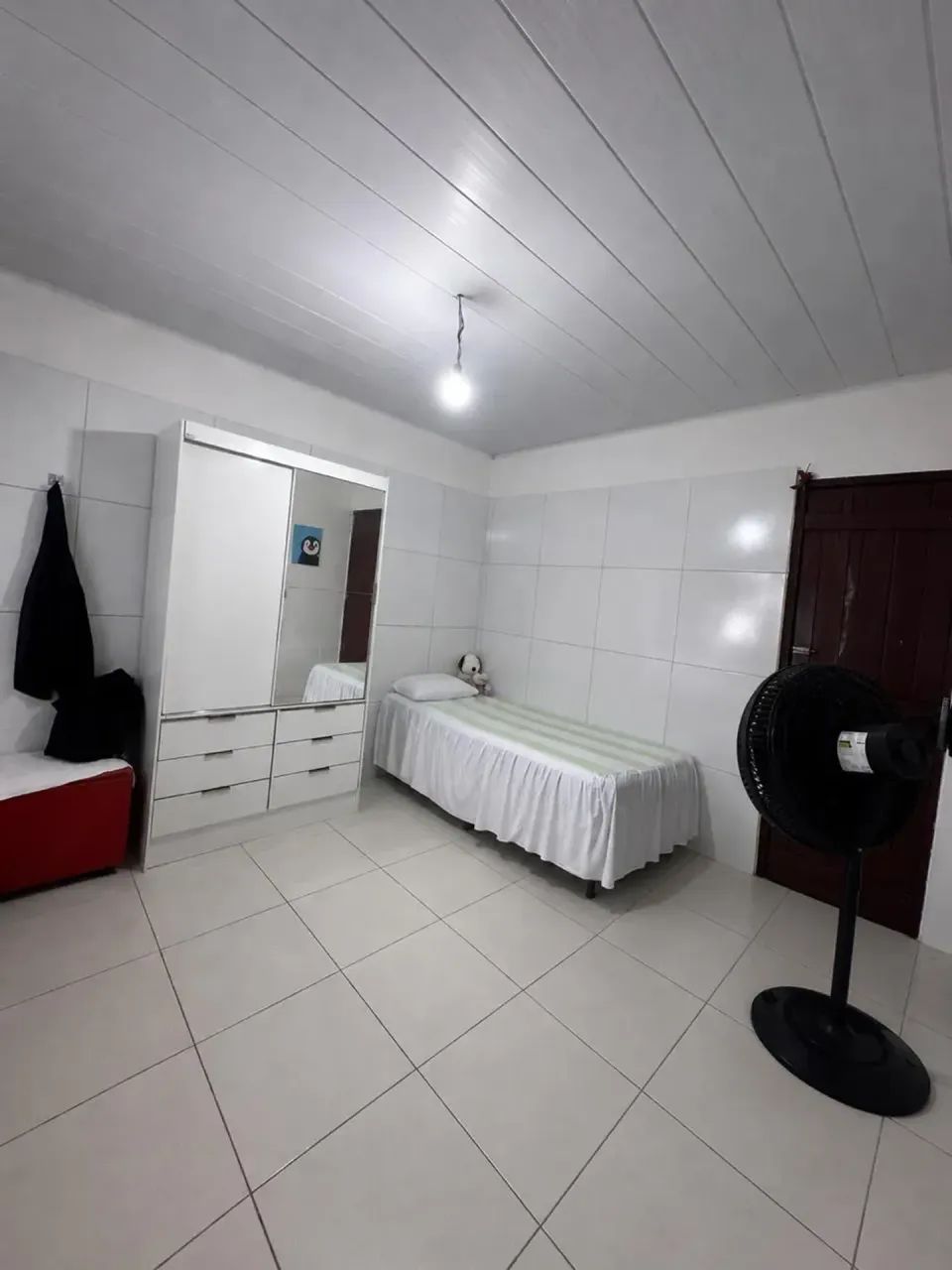 3 quartos, 3 suites, rua calcada proximo a principal - Foto 3