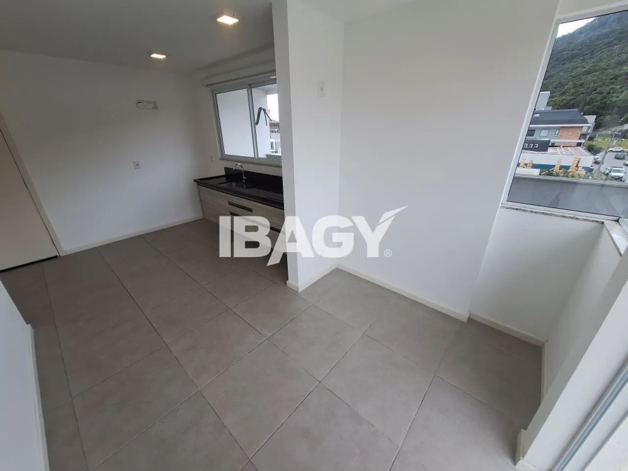 Excelente Apartamento 1 dormitório(s) em Cachoeira do Bom Jesus - Florianópolis - Foto 2