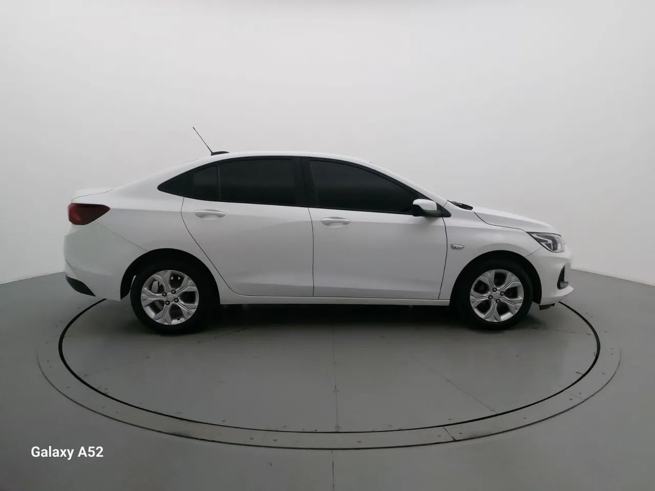 Chevrolet Onix Plus LTZ 1.0 12V TB Flex Mec. 4P, foto 6 de 18