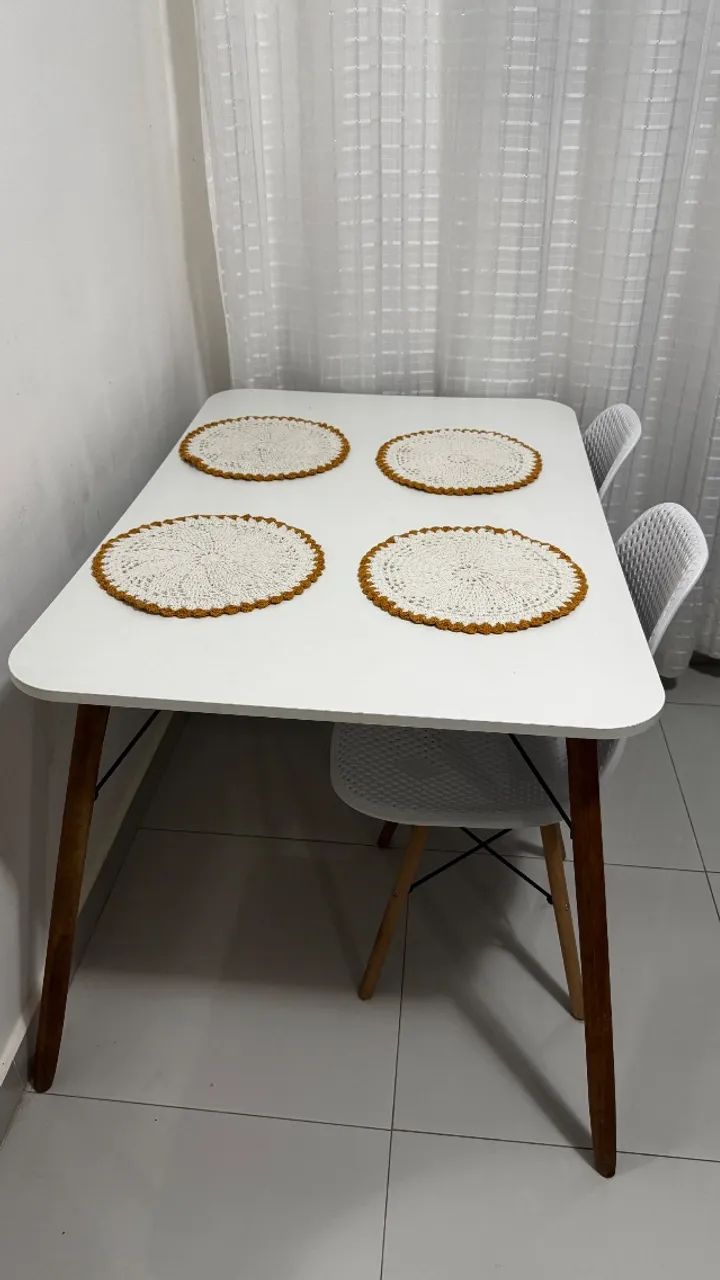 Mesa com 2 cadeiras - Foto 2