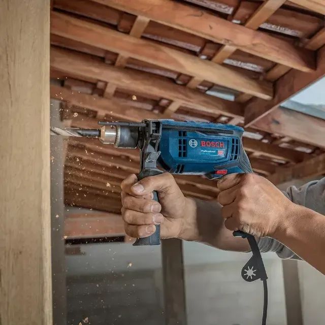 Furadeira De Impacto Gsb13re 1/2 750w 220v +23 Peças Bosch Neutro 220v - Foto 3