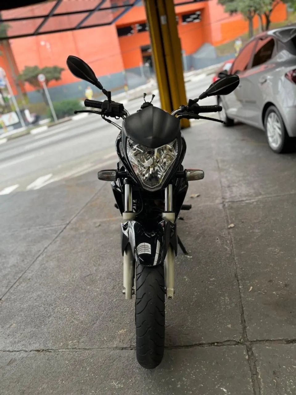 CB 300R 2013 - Foto 4
