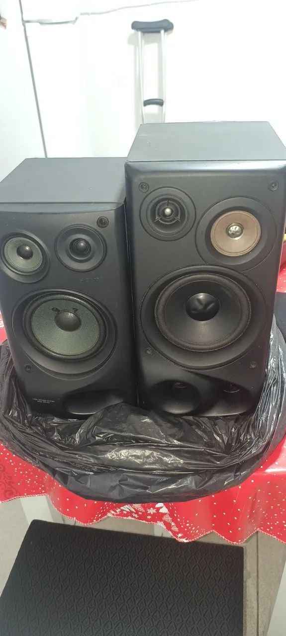 PAR DE CAIXAS DE SOM SONY E JVC ANOS 90 FUNCIONANDO.  - Foto 2