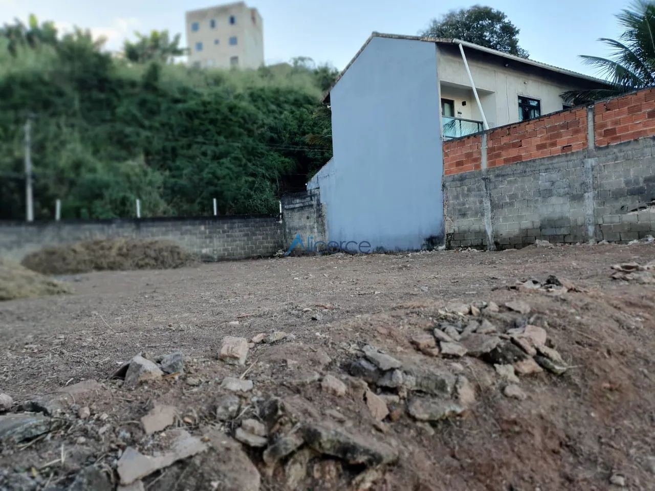 Terreno ou Lote à venda para casa ou Edifícios! - Foto 2