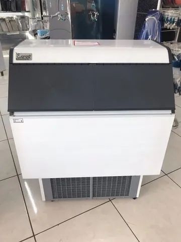 Maquina de Gelo 150A