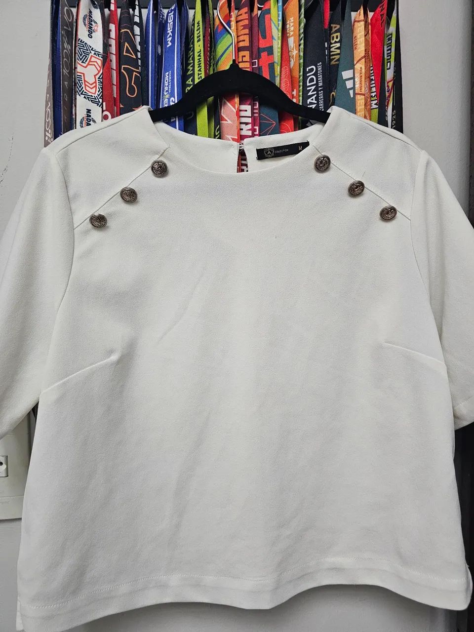 Blazer offwhite e blusas brancas e offwhite  - Foto 5